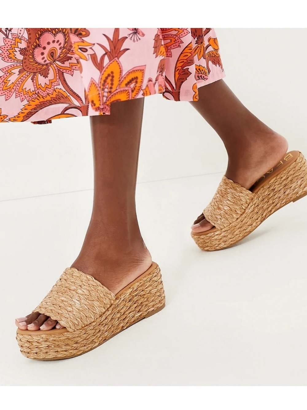 Tuckernuck || Beach by Matisse Peony Raffia Platform Slide Sandals Cognac Tan 11